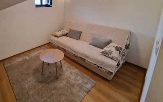 Top floor 1-bedroom apartment with the under market price in Royal Park Bansko