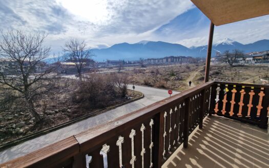 Bright and well furnished 2-bedroom apartment with an amazing mountain view in a Residential complex, in Ski Area of Bansko