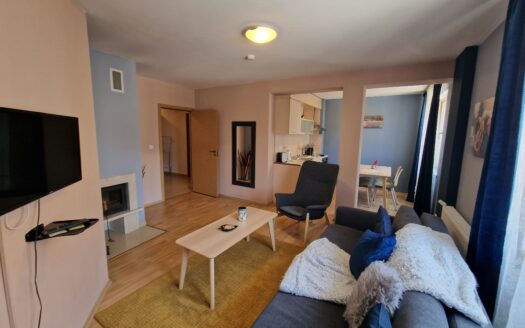 Great investment opportunity! Spacious 2-bedroom apartment with guaranteed rental in Bansko, meters from the Ski Lift